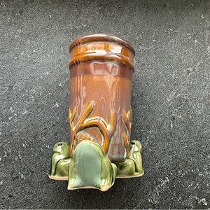 Majolica Three Frog planter vase 
Good for lucky Bamboo Plant 
Glazed Pottery